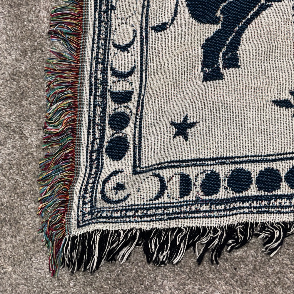 ๐น {PRICE FIRM} UO Zodiac Woven Throw Blanket/Tapestry - Picture 9 of 12